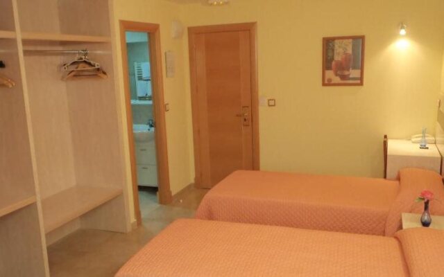 Hostal Fronton