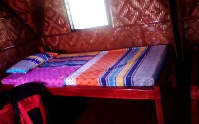 Lennons Place Backpacker Hostel