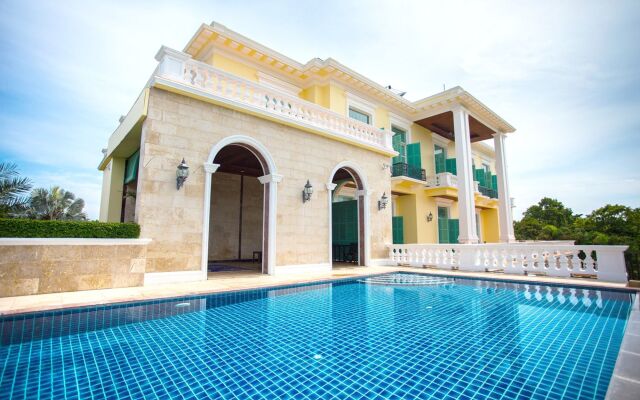 Chateau de Khaoyai Hotel & Resort