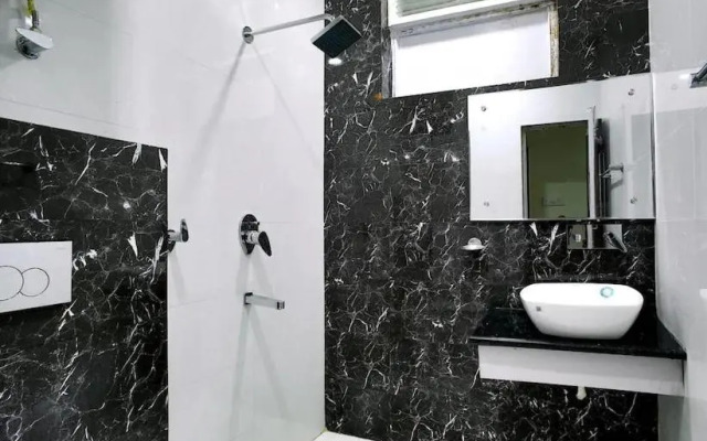 Hotel Lake view Near Boat House