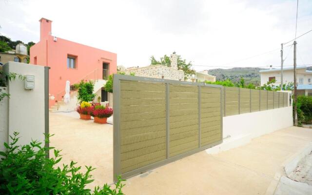 Hawk Villa, nature essence, By ThinkVilla