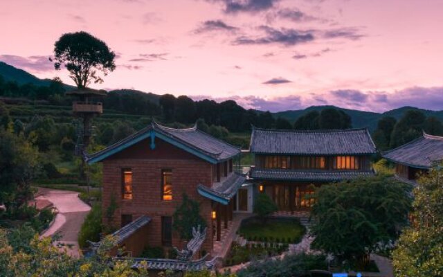 Gengxuan Caoyu Yulong Snow Mountain View Resort Homestay