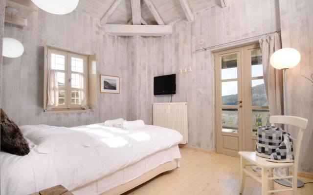 Mikro Papigo 1700 Hotel & Spa