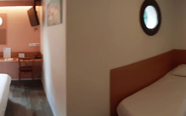 Brit Hotel Besançon L'Horloge