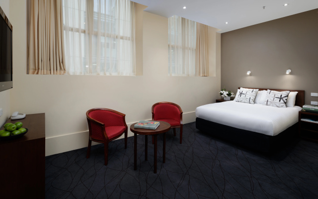 The Victoria Hotel Melbourne - Image 5