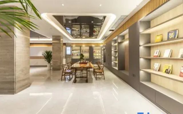 Jingyuan Joy Hotel (Zhengzhou CBD Convention and Exhibition Center)