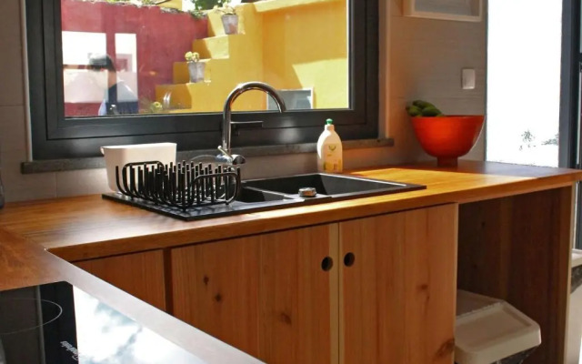 Porto Pim Guest House