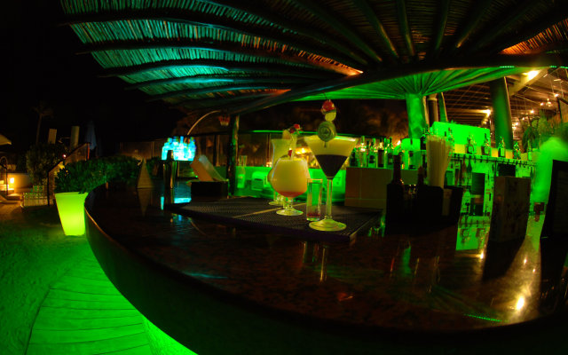 The Reef Playacar Beach Resort & Spa