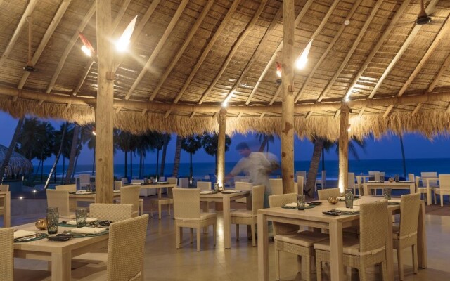 Jetwing Surf & Safari, A Luxury Reserve