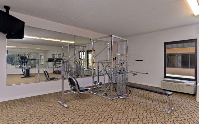 Quality Inn & Suites Matteson near I-57