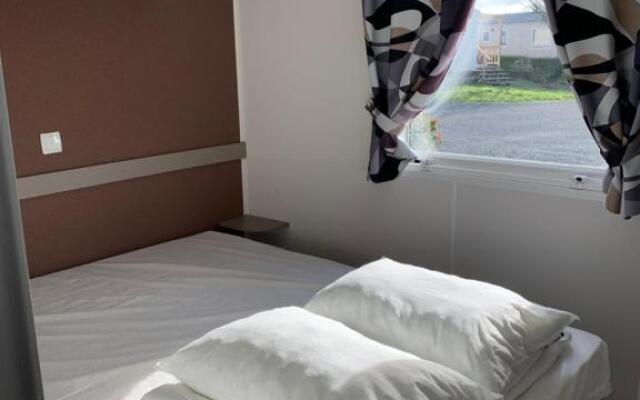 Mobil Home 257 M et Mme COLAS