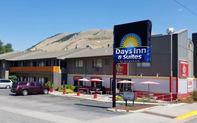 Days Inn and Suites by Wyndham Downtown Missoula-University