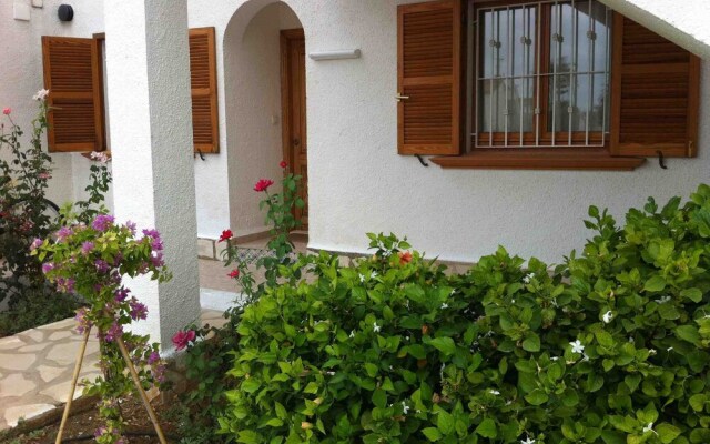 Apartment near the beach, with garden in Denia