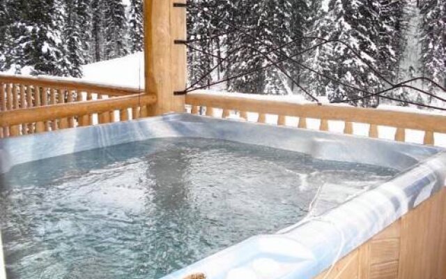 Outlaws Inn by Apex Accommodations