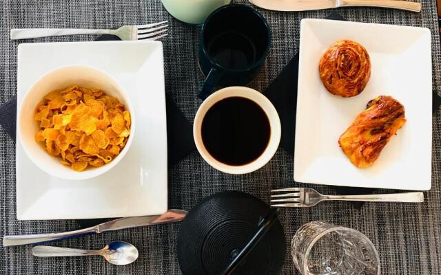 Hotel Le Midi Clermont-Cournon