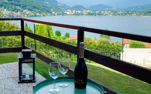 Apartment With One Bedroom In Lavena Ponte Tresa, With Wonderful Lake View, Enclosed Garden And Wifi