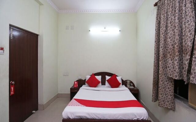 Oyo 27644 Cozycom