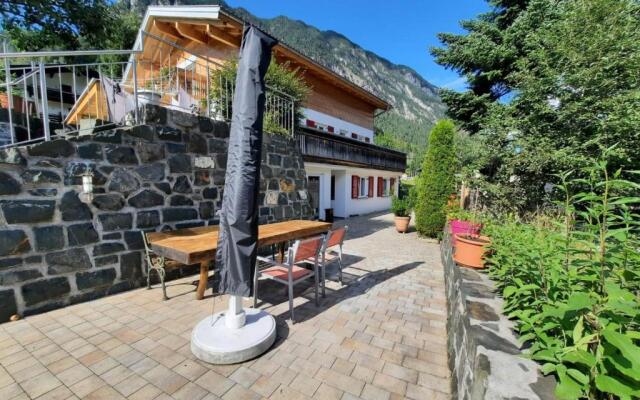 Haus Flua