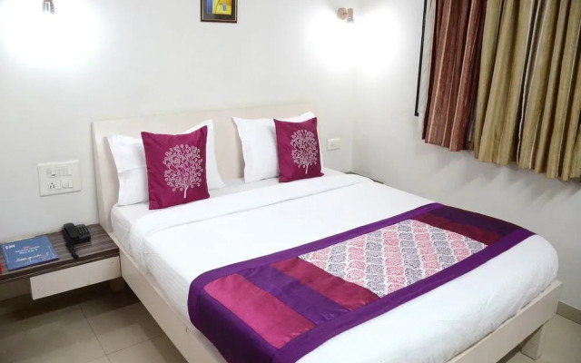 OYO 4018 Hotel Grand Ashwin