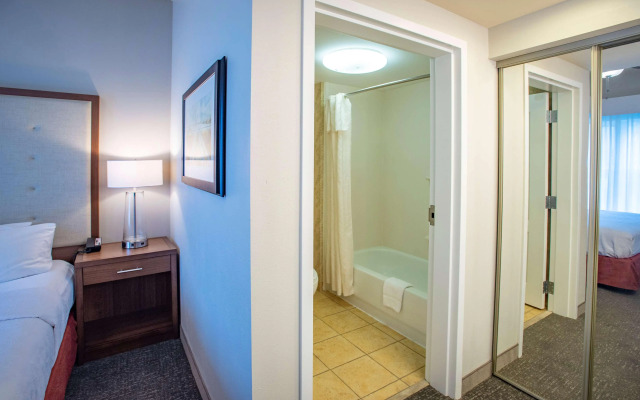 Pensacola Suites Hotel