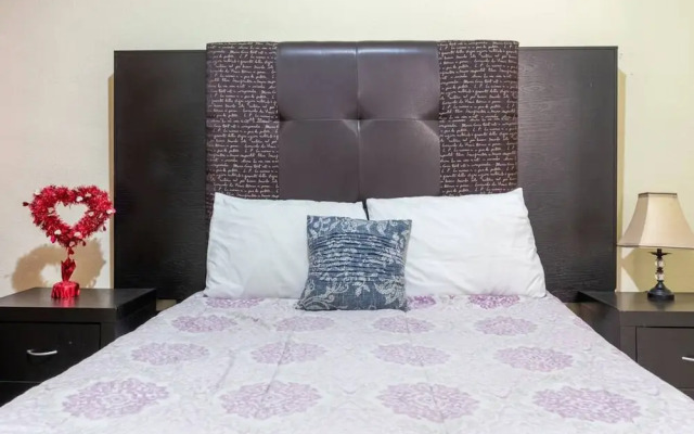 Apartment With Excellent In-town Location 1