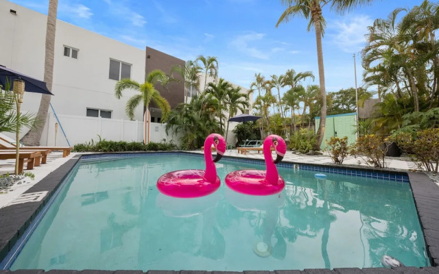 Las Olas Guest House