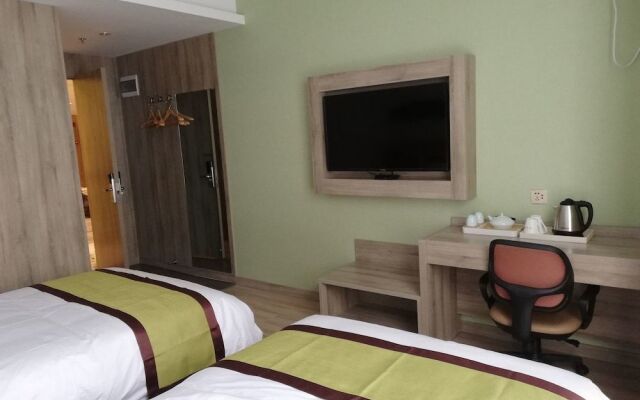 Xian Runjia Hotel