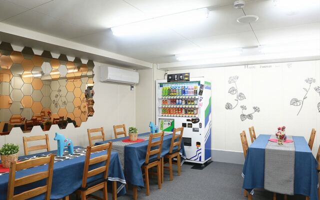 UiHome Five Star Kujyo Hotel