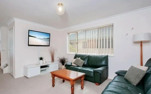 Bombora at Fingal Bay