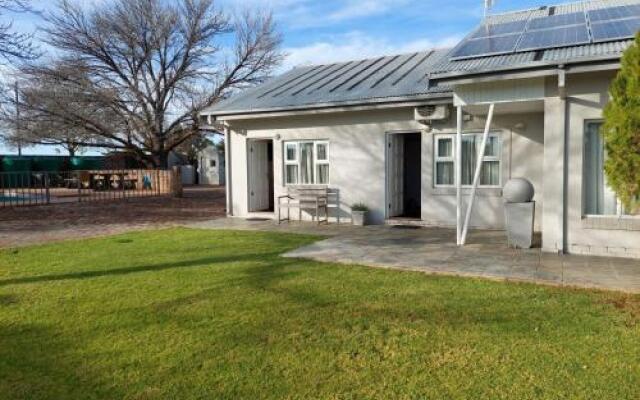 Aloes Guest House 1st on Camp