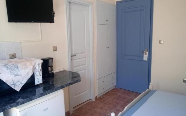 Eftichia Rooms & Studios