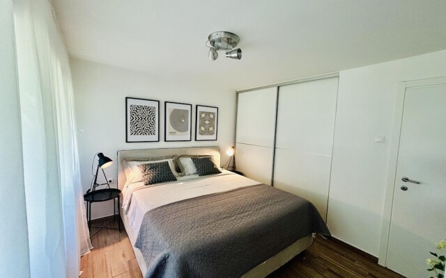 Impeccable 1-bed Apartment in Pula