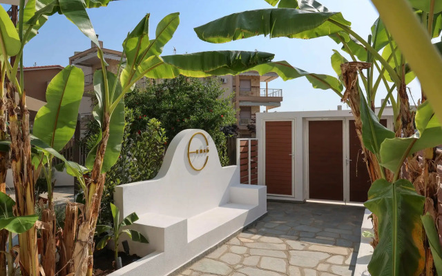 Anastasia Apartments & Studios