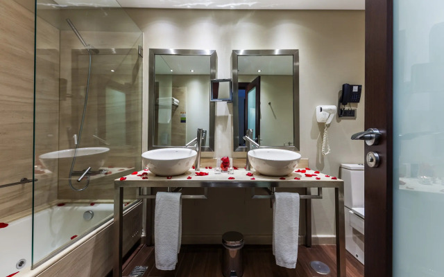 Lux Fatima Hotel