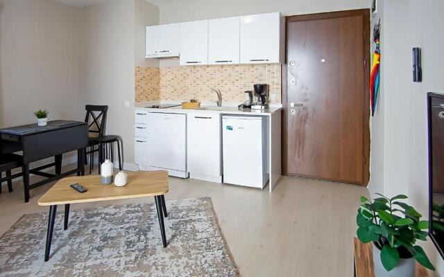 Dolphin Residences - Begonya 1