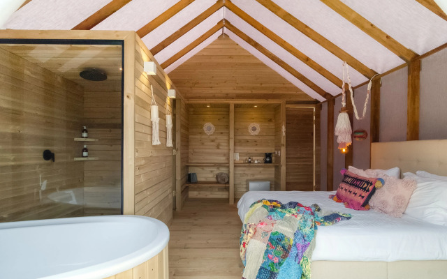 TEVA Glamping & Retreat