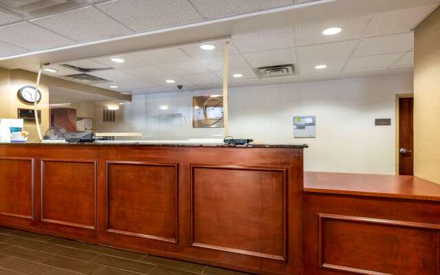 Comfort Inn & Suites Cambridge