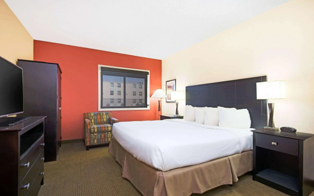 Ramada Plaza & Conference Center by Wyndham Gillette