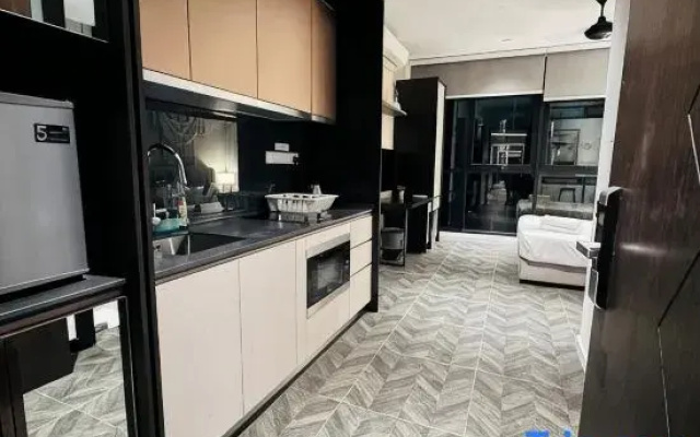 Scarletz Suites Klcc by Signature Apartment
