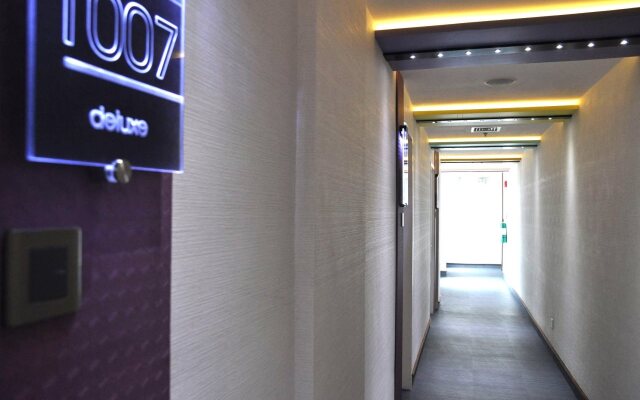 Hotel DreamWorld North EDSA