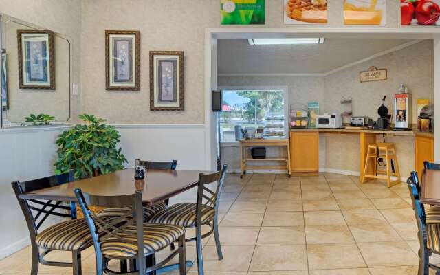Quality Inn Fredericksburg near Historic Downtown
