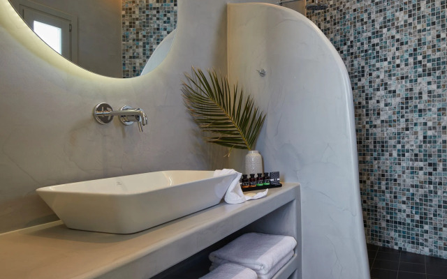 Mountain and Sea Suites