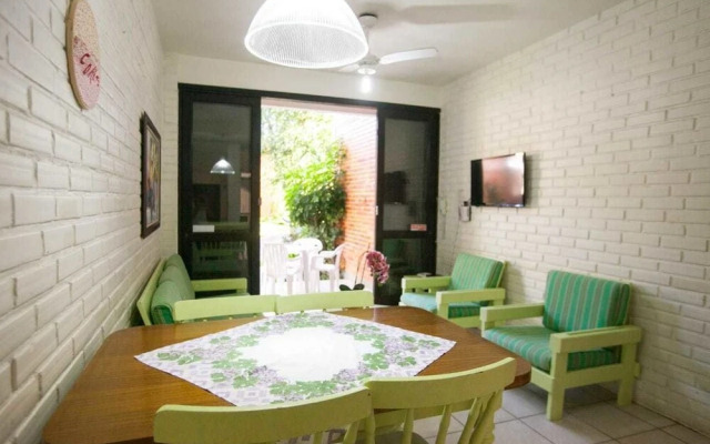 Tropical Hotel Residência / Rafael Almeida Imóveis