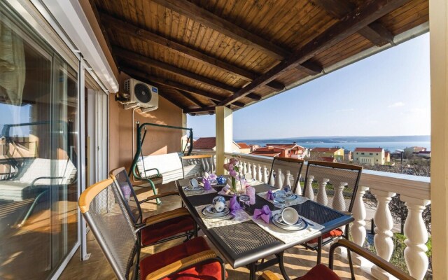 Nice Home in Maslenica With Wifi and 3 Bedrooms