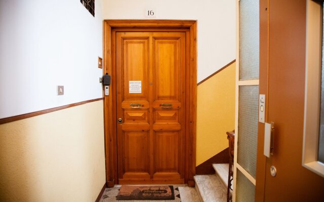Apartments & Suites 5 Terre La Spezia