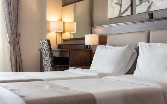 Acropolis Select Hotel