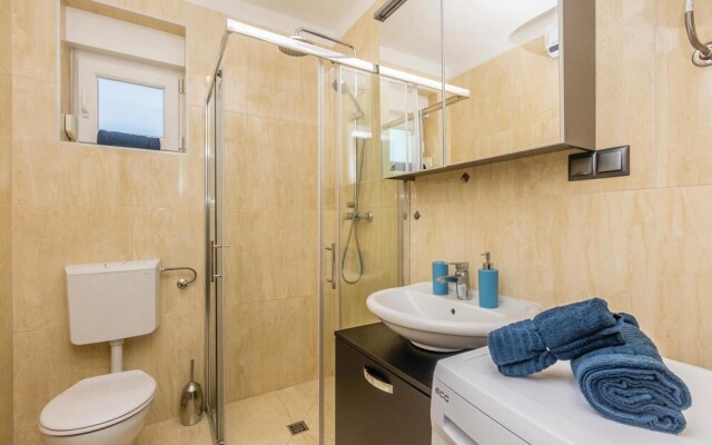 Awesome Home in Brzac With Wifi and 2 Bedrooms