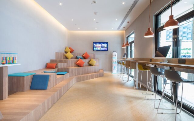 Holiday Inn Express Shanghai Tourism Zone