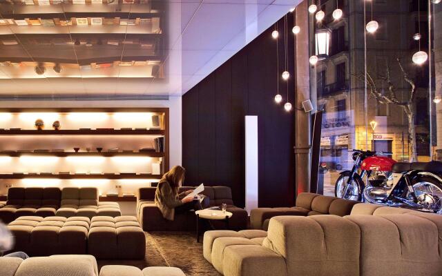 Alexandra Barcelona Hotel, Curio Collection by Hilton