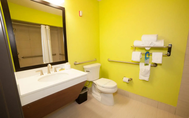 Arya Inn & Suites Farmers Branch